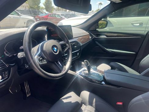Used 2023 BMW 530i w/ Executive Package RWD image 10