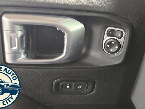 Used 2023 Jeep Wrangler Unlimited Rubicon 4xe w/ Dual Top Group image 27