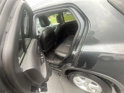 Used 2018 Chevrolet Trax LT w/ LT Convenience Package FWD image 10