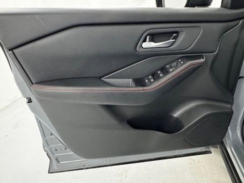 Certified 2026 Nissan Rogue SV AWD/4WD image 19