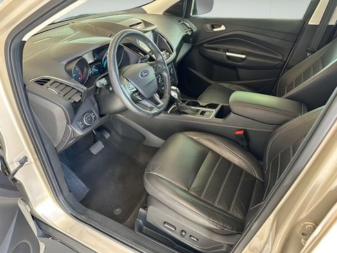 Used 2018 Ford Escape Titanium w/ Ford Safe & Smart Package image 10