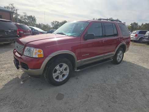 Used 2004 Ford Explorer Eddie Bauer image 5
