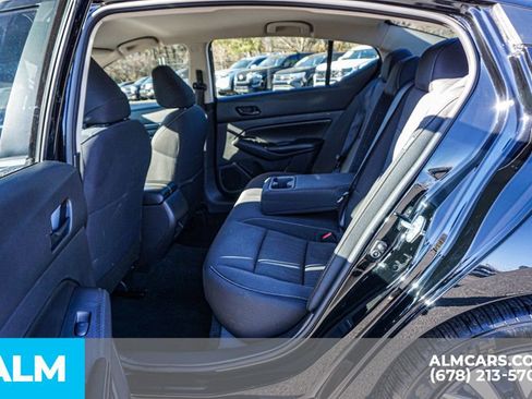 Used 2024 Nissan Altima 2.5 SV image 21