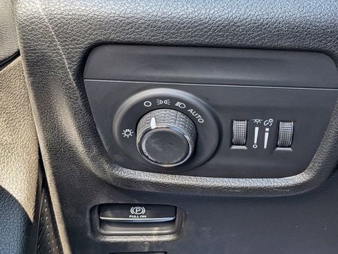 New 2026 Jeep Grand Cherokee Altitude AWD/4WD image 27
