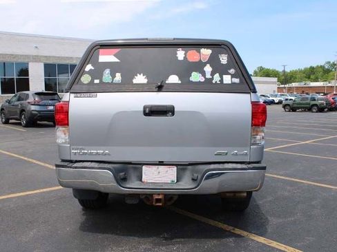 Used 2012 Toyota Tundra 4x4 Double Cab w/ SR5 Pkg image 6