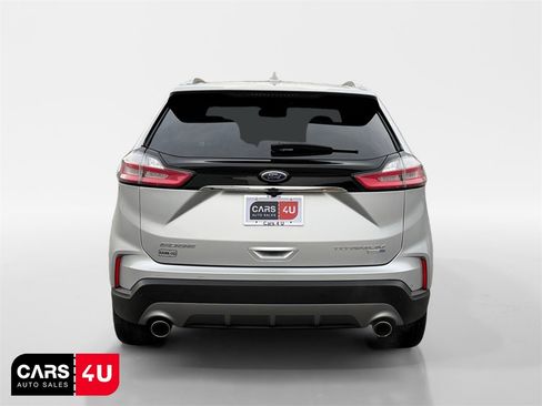 Used 2019 Ford Edge Titanium image 6