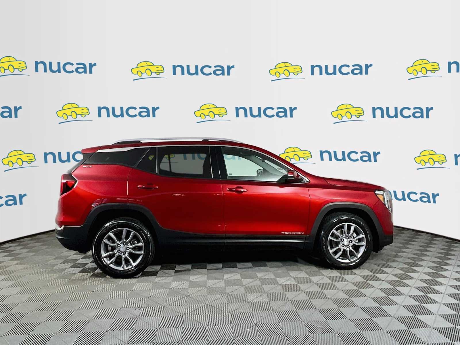 Used 2022 GMC Terrain SLT AWD/4WD image 8