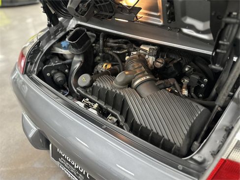 Used 2004 Porsche 911 GT3 RS image 6