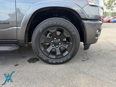 Used 2025 RAM 1500 Big Horn AWD/4WD image 9