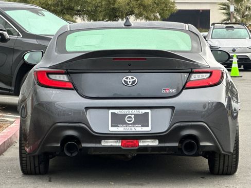 Used 2024 Toyota GR86 Premium image 7