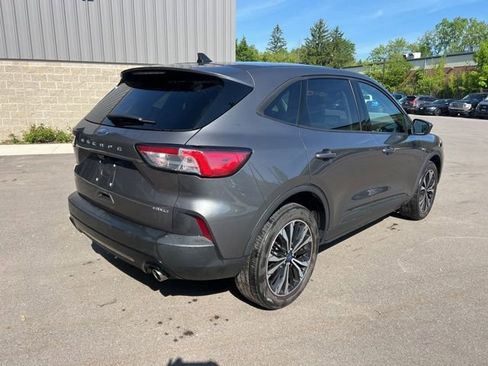 Used 2021 Ford Escape SE w/ SE Sport Appearance Package AWD/4WD image 5
