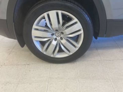 Used 2020 Volkswagen Atlas SE w/ Panoramic Sunroof Package FWD image 36