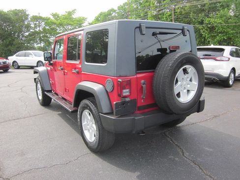 Used 2010 Jeep Wrangler Unlimited Sport AWD/4WD image 8