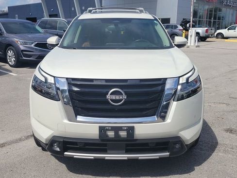Used 2022 Nissan Pathfinder Platinum w/ Cargo Package image 6