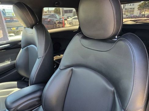 Used 2016 MINI Cooper S FWD image 11