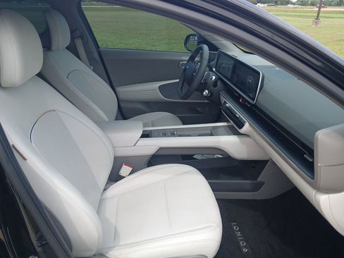 Used 2025 Hyundai Ioniq 6 SEL RWD image 18