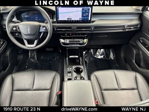 Used 2024 Lincoln Corsair AWD w/ Equipment Group 101A image 22