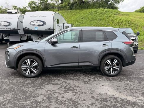 Used 2026 Nissan Rogue SL AWD/4WD image 8
