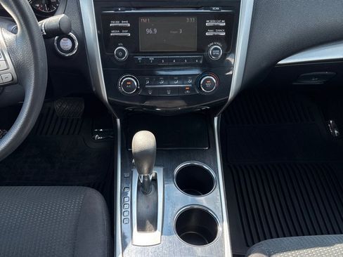 Used 2014 Nissan Altima 2.5 S w/ Display Audio Package FWD image 15