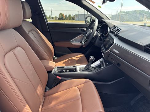 Used 2024 Audi Q3 2.0T Premium Plus w/ Premium Plus Package AWD/4WD image 36