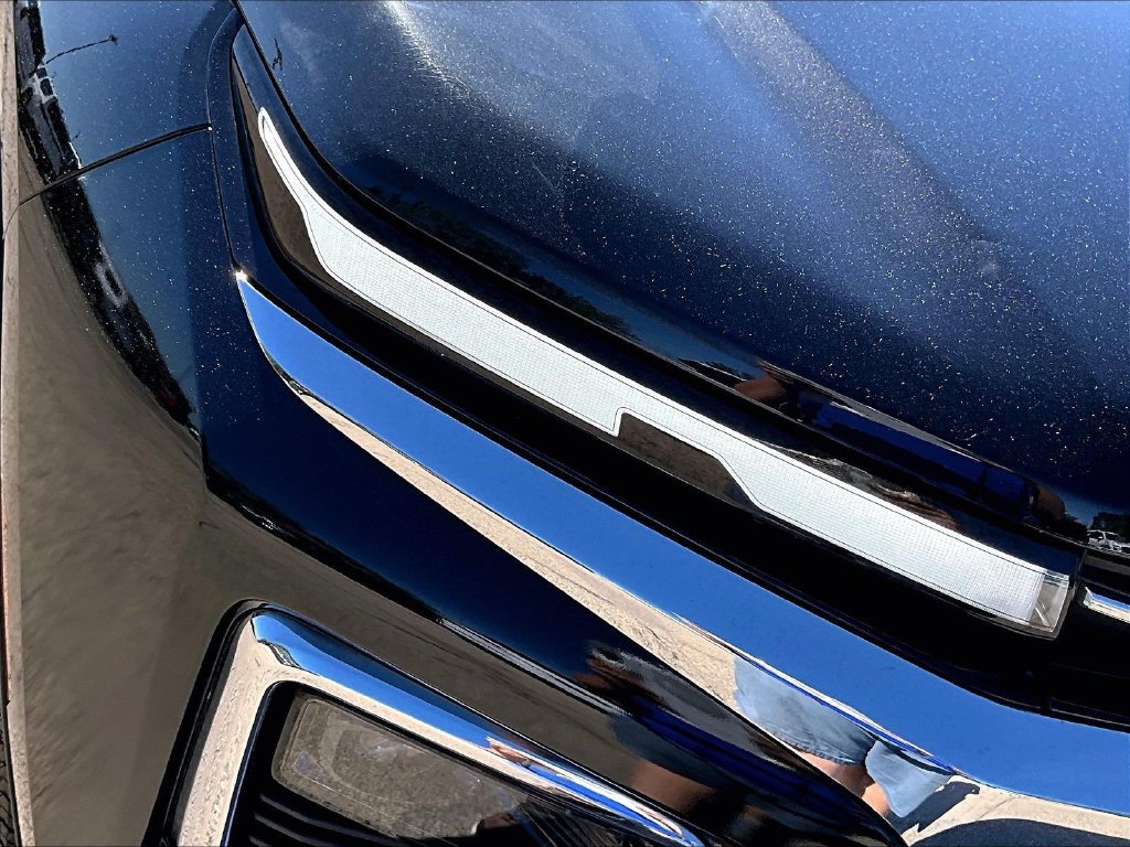 Used 2025 Chevrolet Traverse LT AWD/4WD image 35