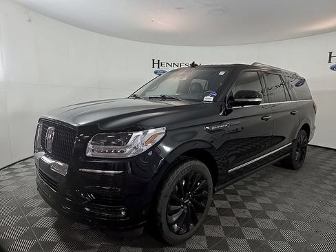 Certified 2021 Lincoln Navigator L Reserve AWD/4WD image 2