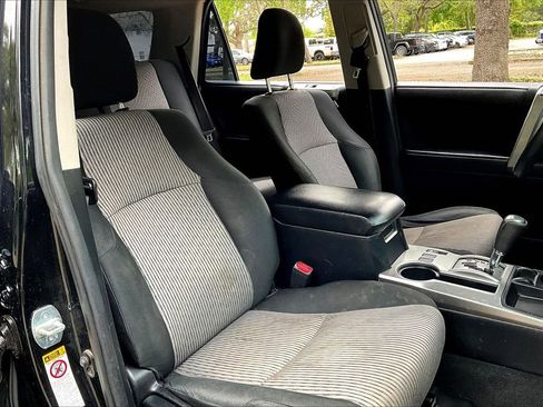 Used 2017 Toyota 4Runner SR5 RWD image 27