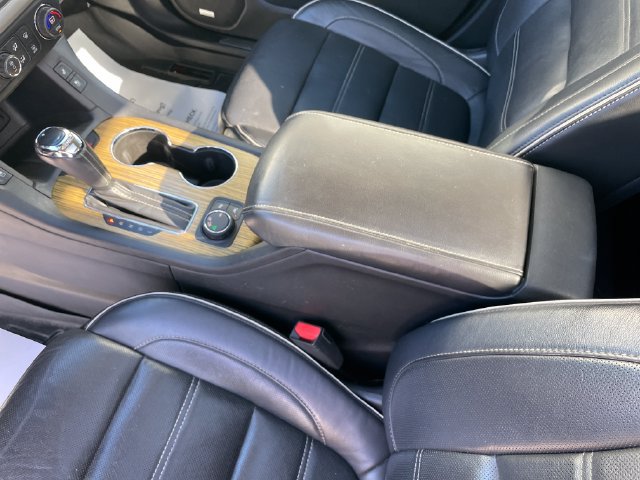Used 2017 GMC Acadia Denali w/ Technology Package FWD image 26