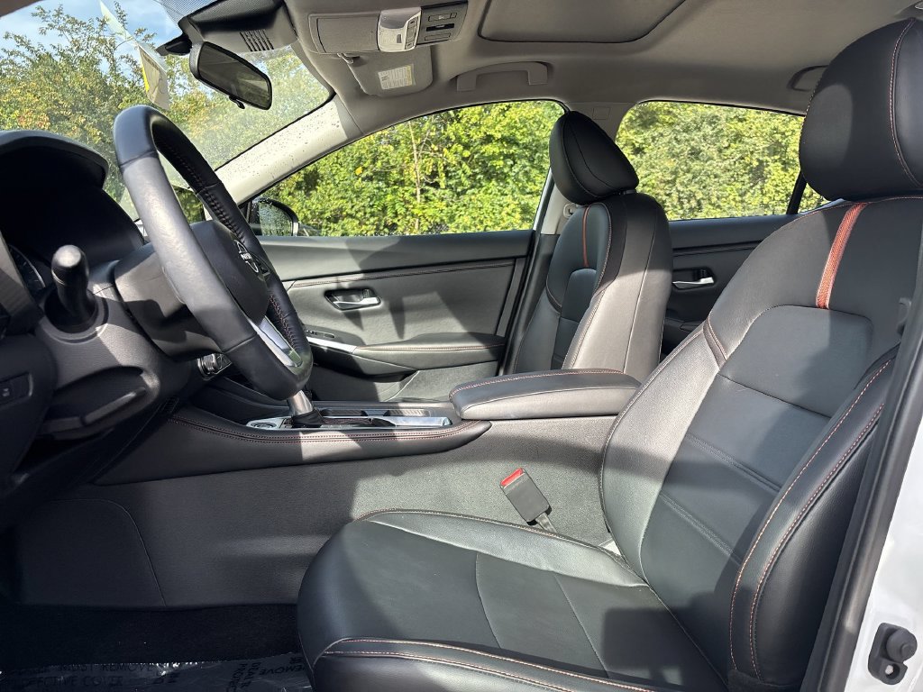 Certified 2025 Nissan Sentra SR w/ SR Premium Package FWD image 19