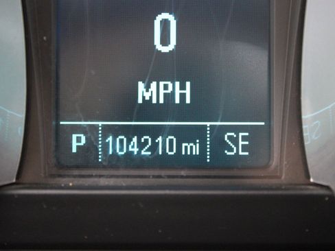 Used 2017 Chevrolet Equinox Premier w/ Enhanced Convenience Package AWD/4WD image 30