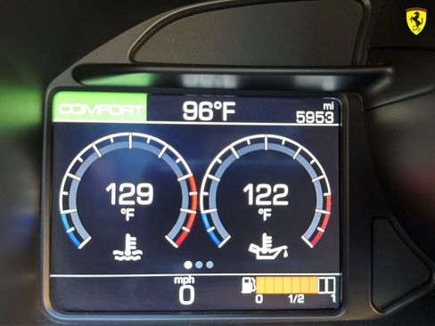 Used 2019 Ferrari Portofino RWD image 27
