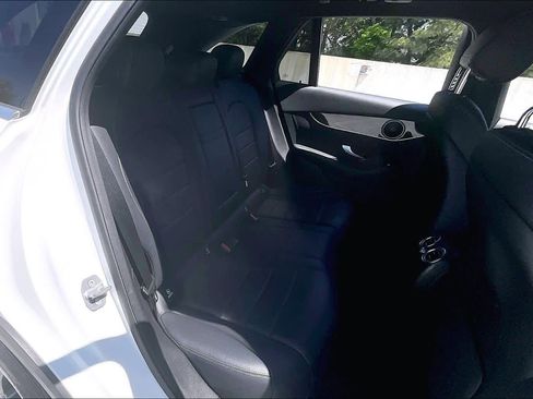 Used 2019 Mercedes-Benz GLC 300 4MATIC image 20