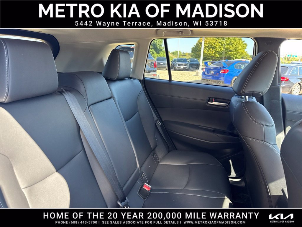Used 2023 Toyota Corolla Cross XLE w/ Convenience Package AWD/4WD image 39