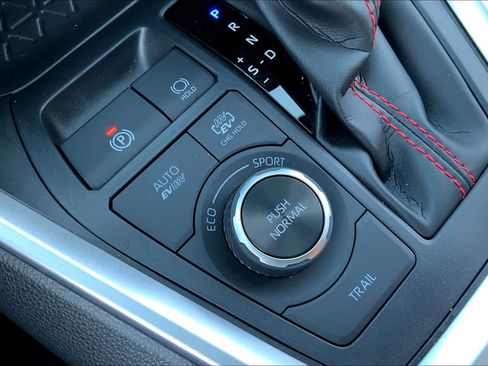 Certified 2021 Toyota RAV4 SE w/ Weather & Moonroof Package AWD/4WD image 35