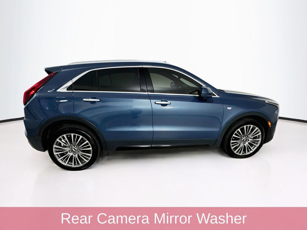 Used 2024 Cadillac XT4 Premium Luxury w/ Active Safety Package FWD image 8