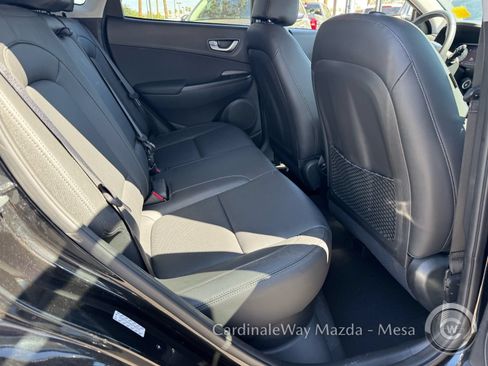 Used 2022 Hyundai Kona Limited FWD image 30
