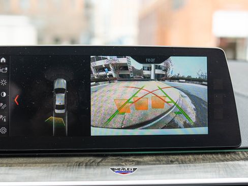 Used 2018 BMW 540i xDrive image 33