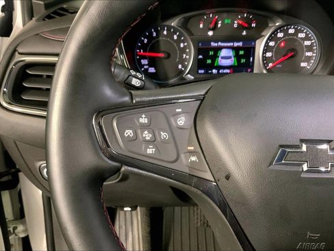 Used 2023 Chevrolet Equinox RS w/ RS Leather Package AWD/4WD image 18