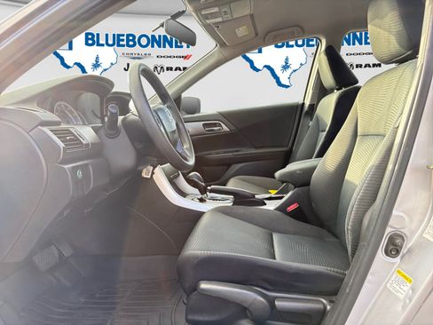 Used 2015 Honda Accord LX image 11