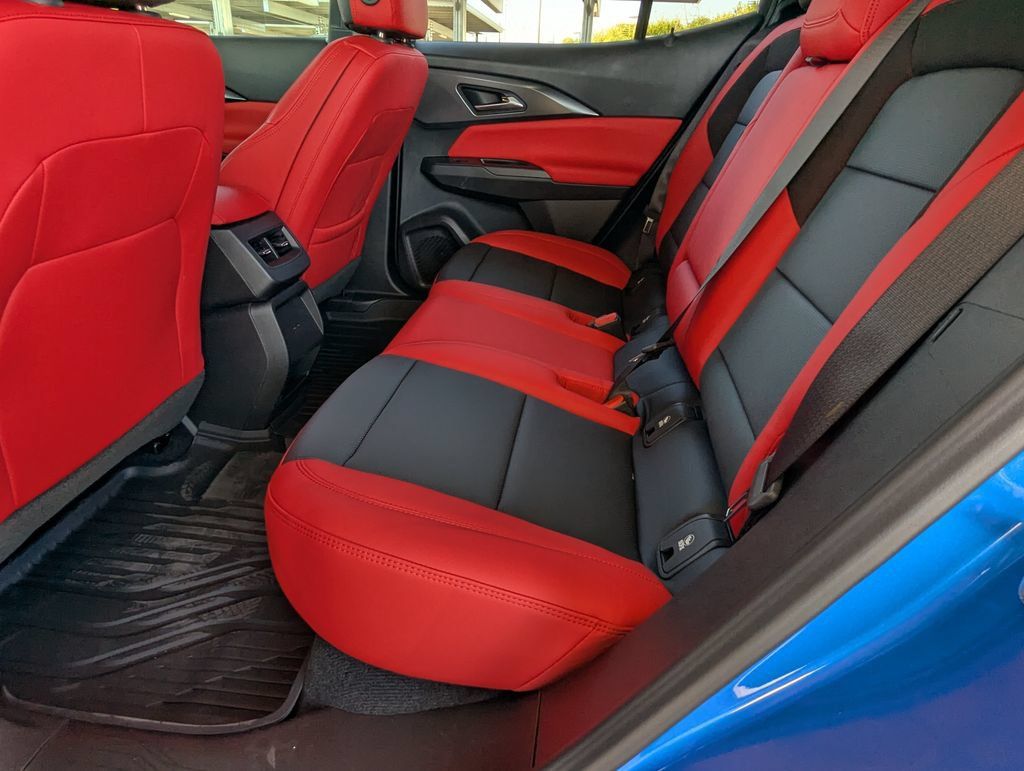 New 2026 Chevrolet Equinox EV RS FWD image 7