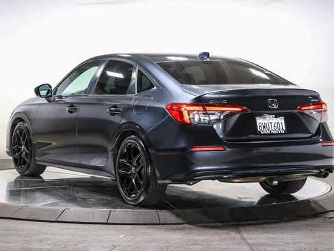 Used 2022 Honda Civic Sport image 2