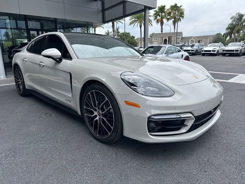 Certified 2022 Porsche Panamera GTS AWD/4WD image 4