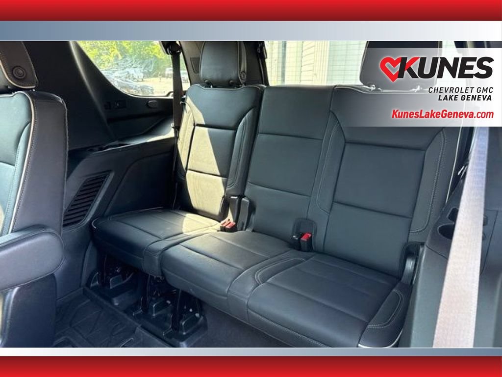 Used 2024 Chevrolet Tahoe Premier w/ Premium Package AWD/4WD image 17