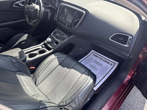 Used 2015 Chrysler 200 Limited w/ Convenience Group image 24