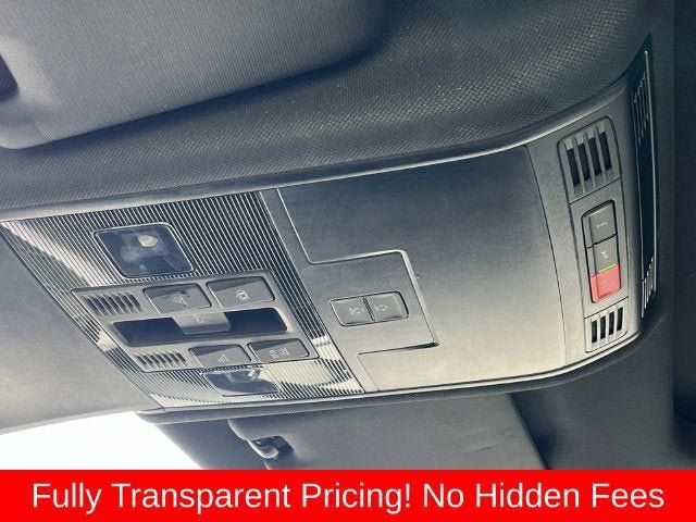 Used 2022 Volkswagen Tiguan SEL R-Line AWD/4WD image 32