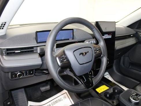 Used 2024 Ford Mustang Mach-E Select w/ Comfort Package Lite image 23