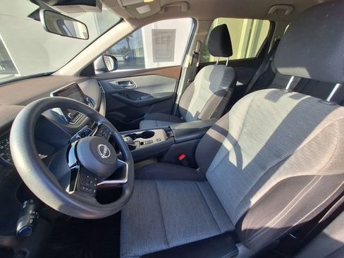 Certified 2023 Nissan Rogue SV FWD image 10