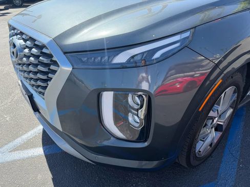 Used 2021 Hyundai Palisade Limited FWD image 4