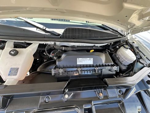 Used 2020 Chevrolet Express 3500 LT w/ LT Preferred Equipment Group RWD image 32