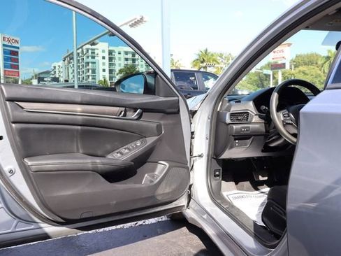 Used 2019 Honda Accord LX image 12